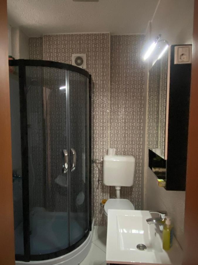 Ralin Apart Prizren Buitenkant foto